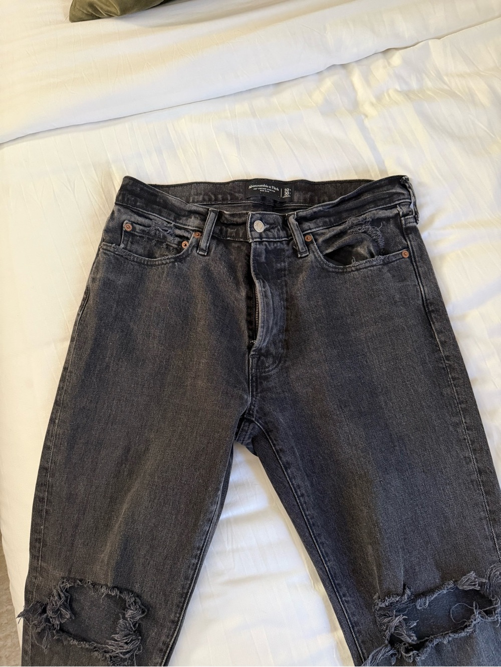 Abercrombie & Fitch Men's Washed Black Slim Straight Jeans